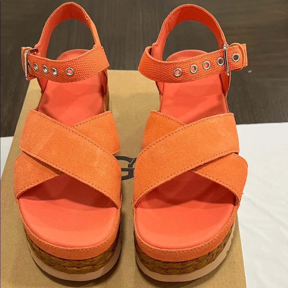 Aubrey Ankle Strap Platform Sandal